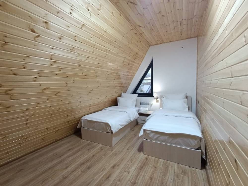 Qafqaz A-Frame Sheki – 3-bedroom, 2-bathroom cozy A-Frame rental with nature view - photo 16