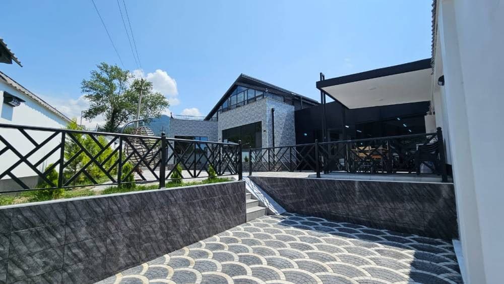Luxury Milan Mountain Ponoramic Villa, indoor heated pool and jacuzzi with mountain view - photo 2