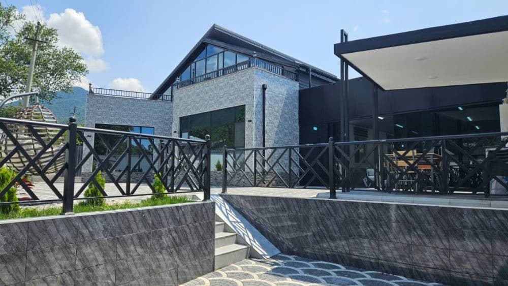Luxury Milan Mountain Ponoramic Villa, indoor heated pool and jacuzzi with mountain view - photo 18