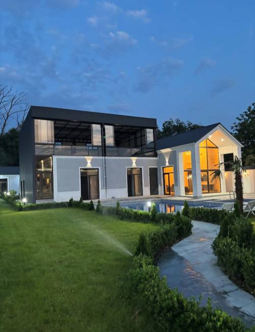 Palmen Villa Gabala
