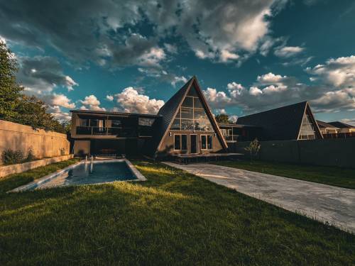 Qafqaz Wood Chalet – Luxury 5-Bedroom Villa with Private Pool and Garden for Sale in Gabala
